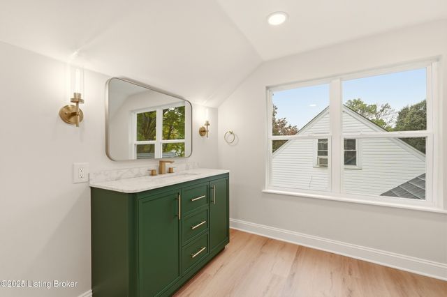 517 Dale Ave, Louisville, KY 40214