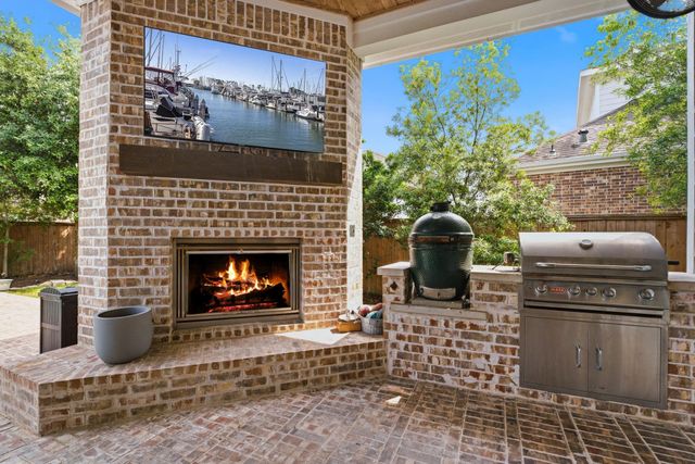 2142 Gadwall Drive, Conroe, TX 77384