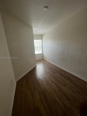 1909 Hibiscus Ln 1909, Riviera Beach, FL 33404