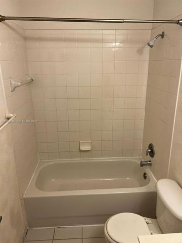 1909 Hibiscus Ln 1909, Riviera Beach, FL 33404