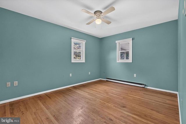 2 PALMER DR, Camp Hill, PA 17011