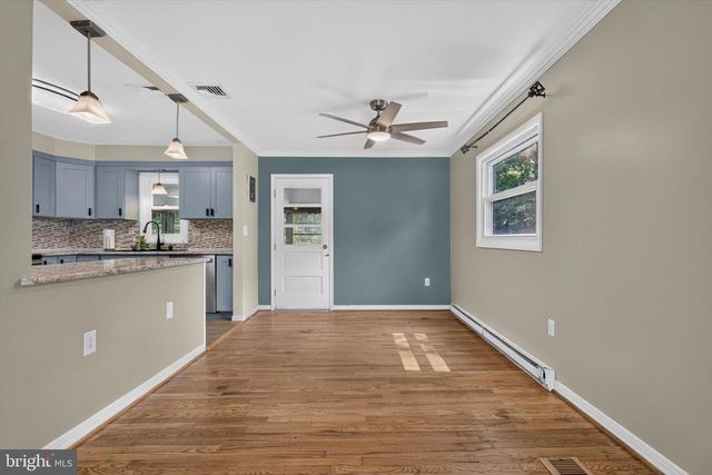 2 PALMER DR, Camp Hill, PA 17011