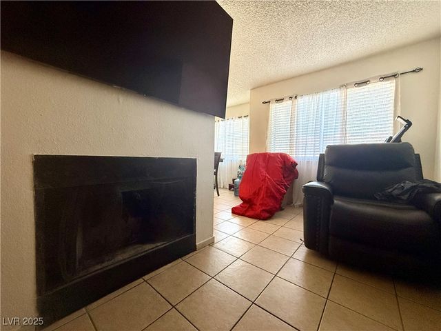 6217 Yerba Lane, Las Vegas, NV 89108