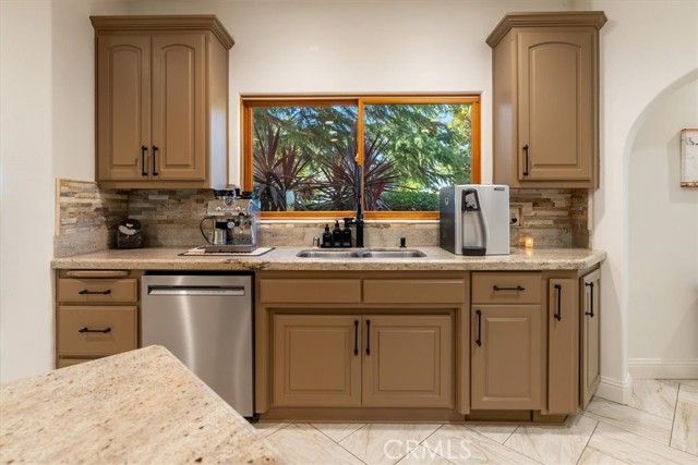 6275 Twin Canyon, Creston, CA 93432