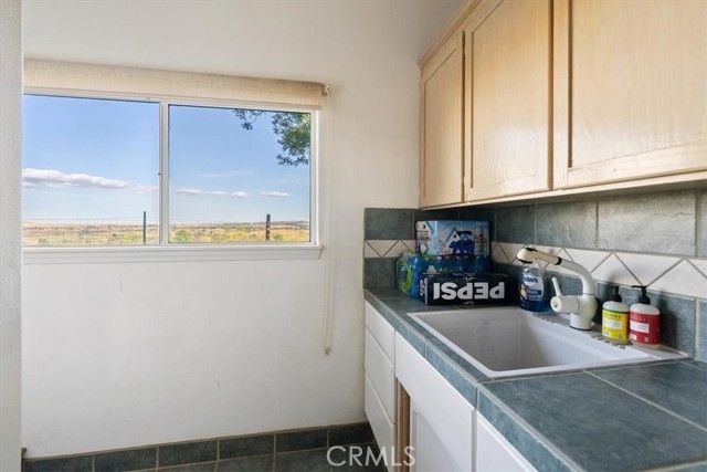 6275 Twin Canyon, Creston, CA 93432