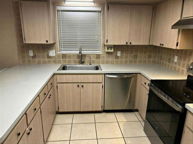 1783 MARYLAND AVENUE NE, St Petersburg, FL 33703