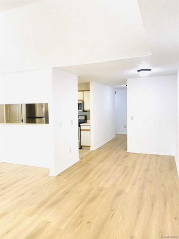 1289 Heatherwood Lane, Ann Arbor, MI 48108