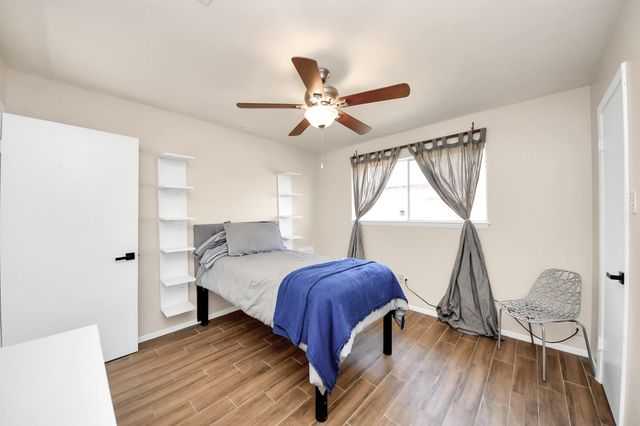 1902 Hilton Head Drive, Missouri City, TX 77459