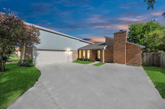 1902 Hilton Head Drive, Missouri City, TX 77459