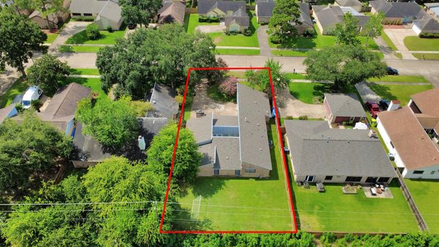 1902 Hilton Head Drive, Missouri City, TX 77459