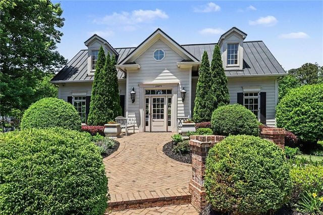 6118 Narcissa Place, Johns Creek, GA 30097