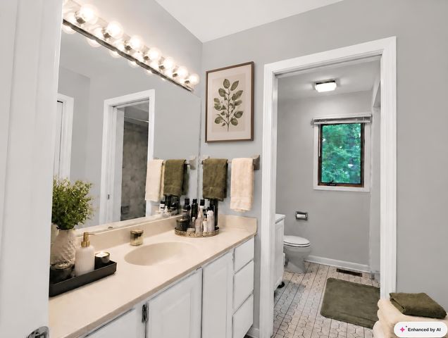 313 Whitmore Lane, Lake Forest, IL 60045