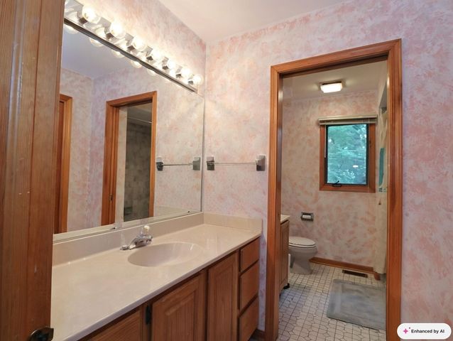 313 Whitmore Lane, Lake Forest, IL 60045