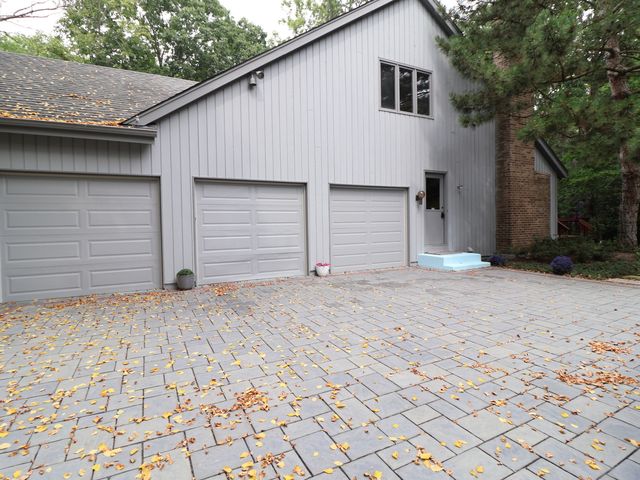 313 Whitmore Lane, Lake Forest, IL 60045