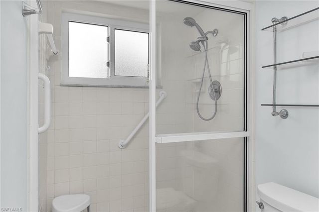 4150 Crayton RD B6, Naples, FL 34103