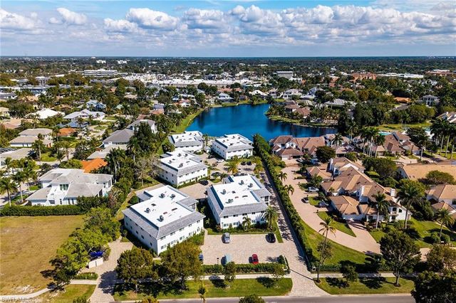 4150 Crayton RD B6, Naples, FL 34103