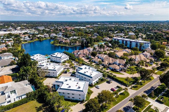 4150 Crayton RD B6, Naples, FL 34103