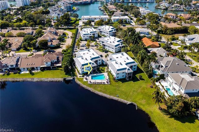 4150 Crayton RD B6, Naples, FL 34103