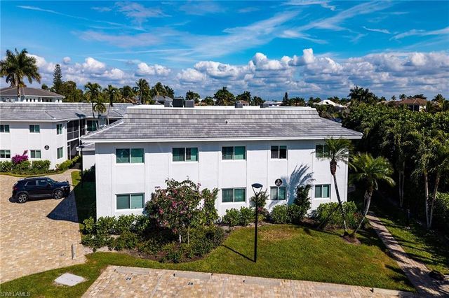 4150 Crayton RD B6, Naples, FL 34103