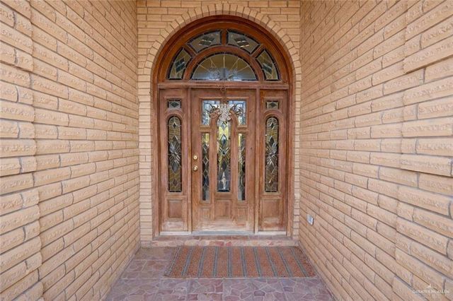 207 N Alvarado Street, Alton, TX 78573