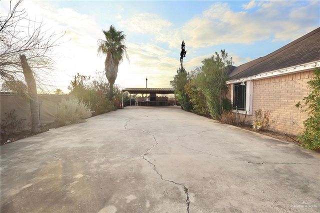 207 N Alvarado Street, Alton, TX 78573