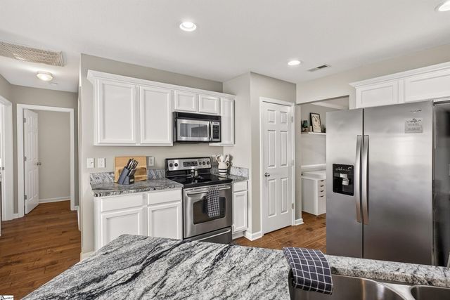 1 Granite Woods Way, Greer, SC 29650