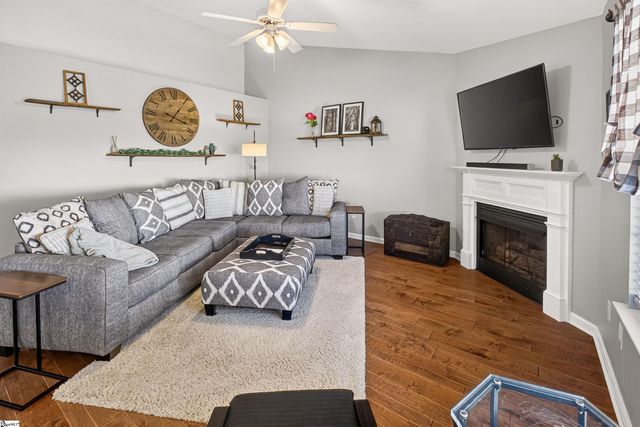 1 Granite Woods Way, Greer, SC 29650