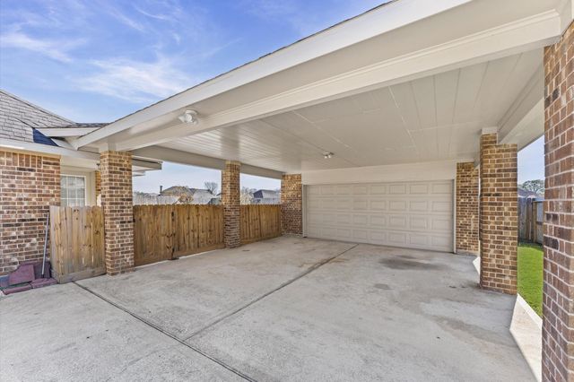 2215 Winecup, League City, TX 77573