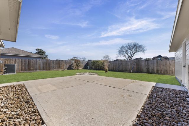 2215 Winecup, League City, TX 77573