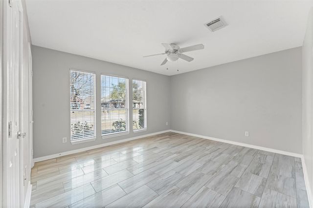 2215 Winecup, League City, TX 77573