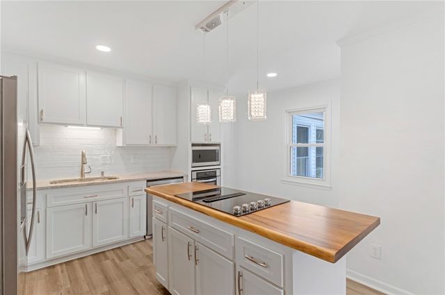 400 Quail Run Circle, Fountain Inn, SC 29644