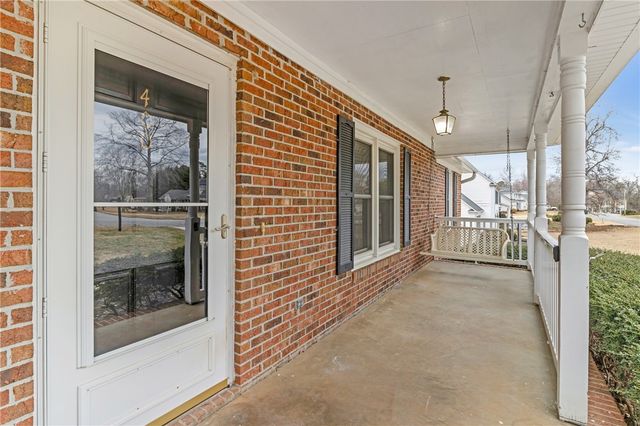 400 Quail Run Circle, Fountain Inn, SC 29644