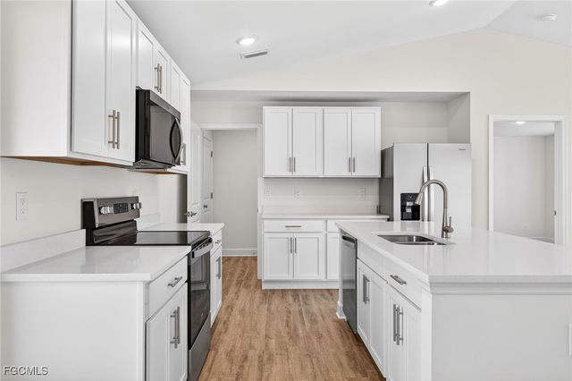 1124 NW 19th AVE, Cape Coral, FL 33993