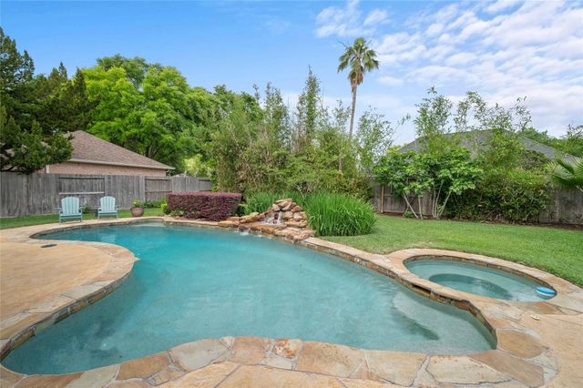 13622 Ashley Run, Houston, TX 77077