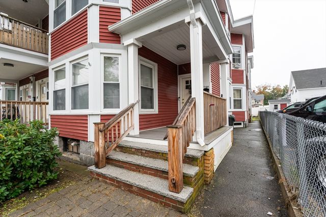 18 Edson St, Lowell, MA 01851