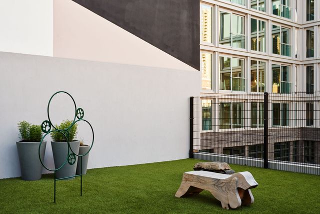 547 W 47th St Unit 409, New York City, NY 10036