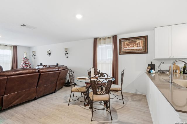 31827 Blackgum, Bulverde, TX 78163