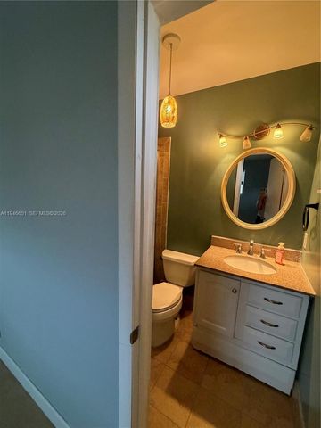 3212 NE 10th St 6, Pompano Beach, FL 33062