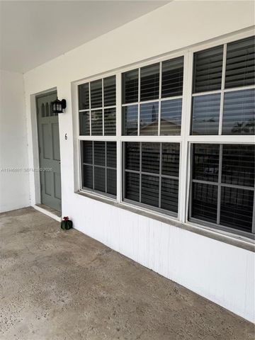 3212 NE 10th St 6, Pompano Beach, FL 33062