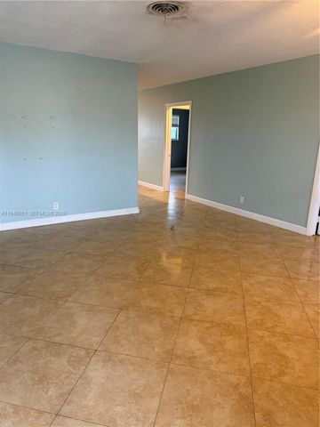 3212 NE 10th St 6, Pompano Beach, FL 33062