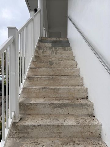 3212 NE 10th St 6, Pompano Beach, FL 33062