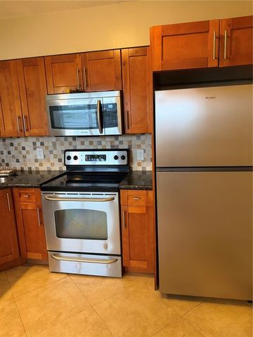 3212 NE 10th St 6, Pompano Beach, FL 33062