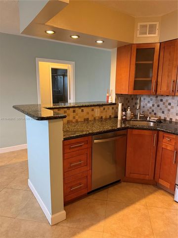 3212 NE 10th St 6, Pompano Beach, FL 33062