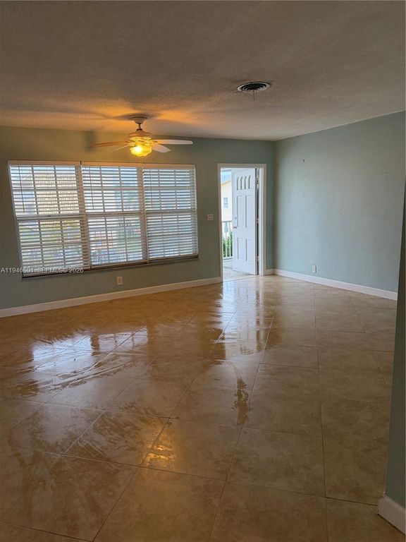 3212 NE 10th St 6, Pompano Beach, FL 33062