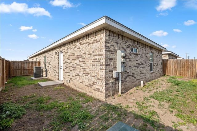 909 W La Pointe Avenue, Mission, TX 78573