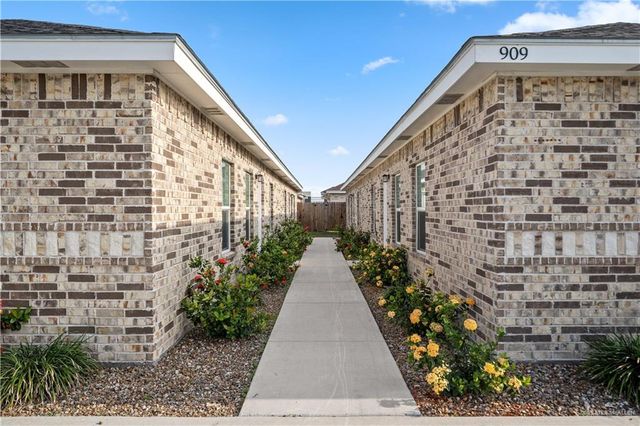 909 W La Pointe Avenue, Mission, TX 78573