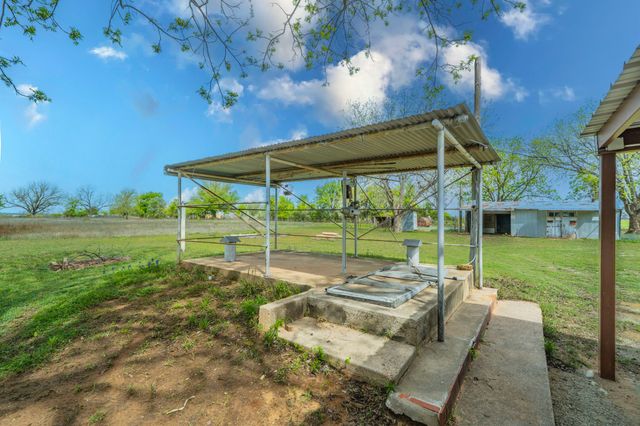 275 Belknap Circle, Newcastle, TX 76372