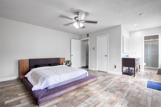 2422 Doverglen Drive, Missouri City, TX 77489