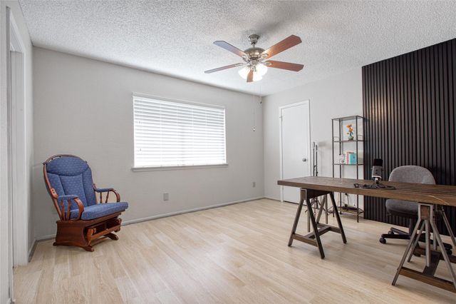 2422 Doverglen Drive, Missouri City, TX 77489