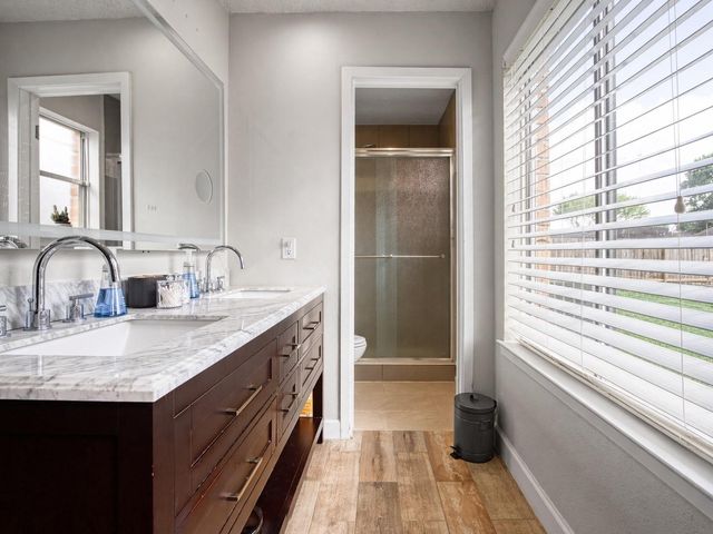 2422 Doverglen Drive, Missouri City, TX 77489